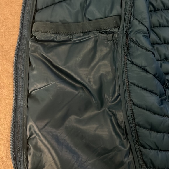 Oiselle Puffy Vest S - Picture 8 of 8